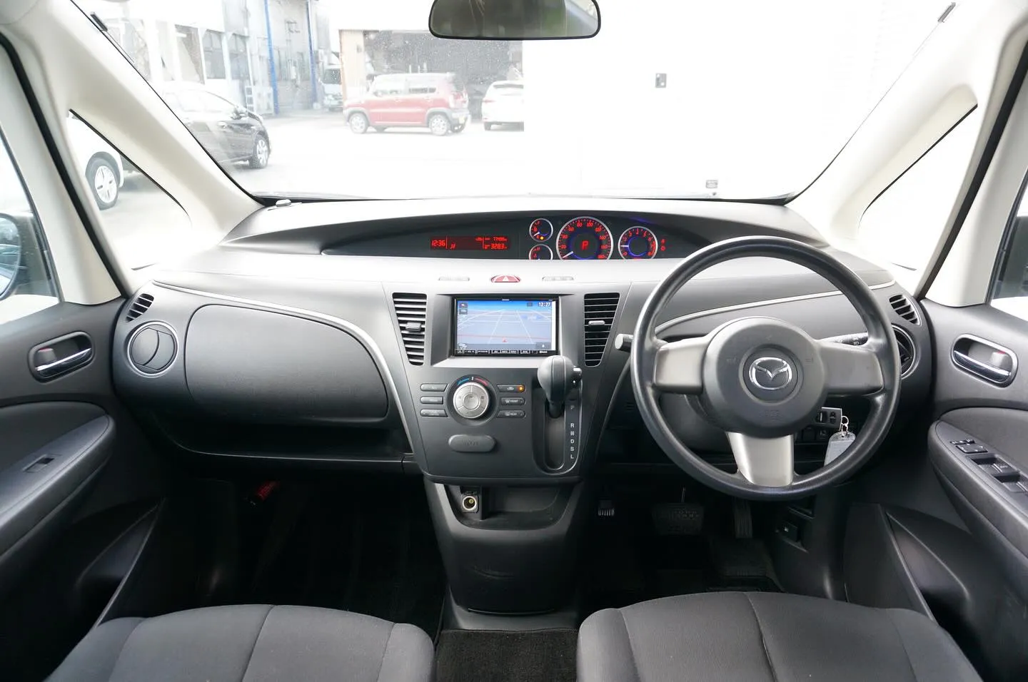 三重県松阪市の中古車販売店マーヴェリックカーズです‼️