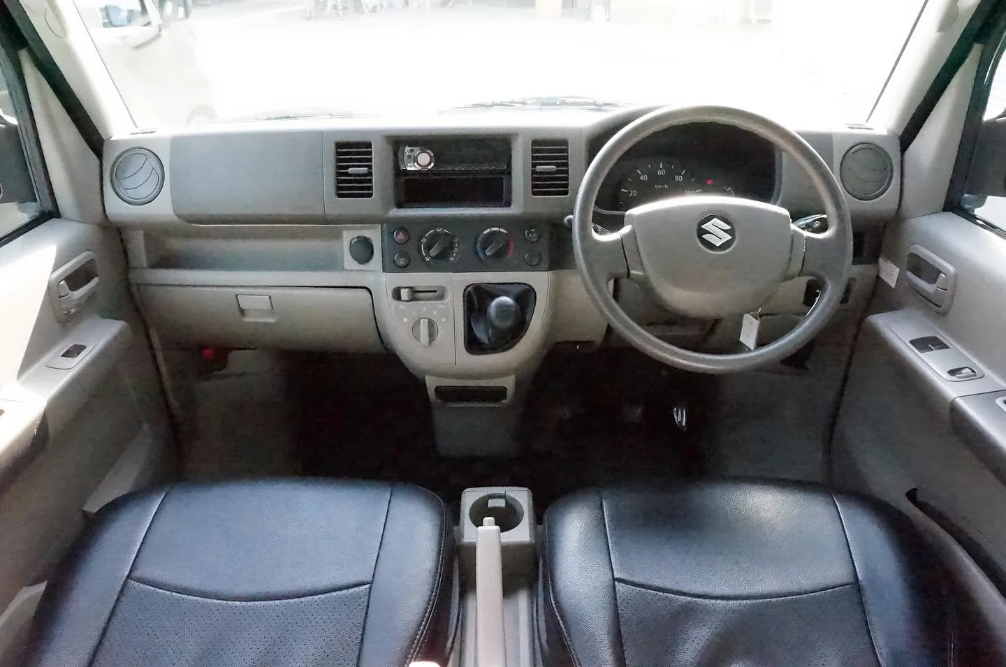 三重県松阪市の中古車販売店マーヴェリックカーズです‼️