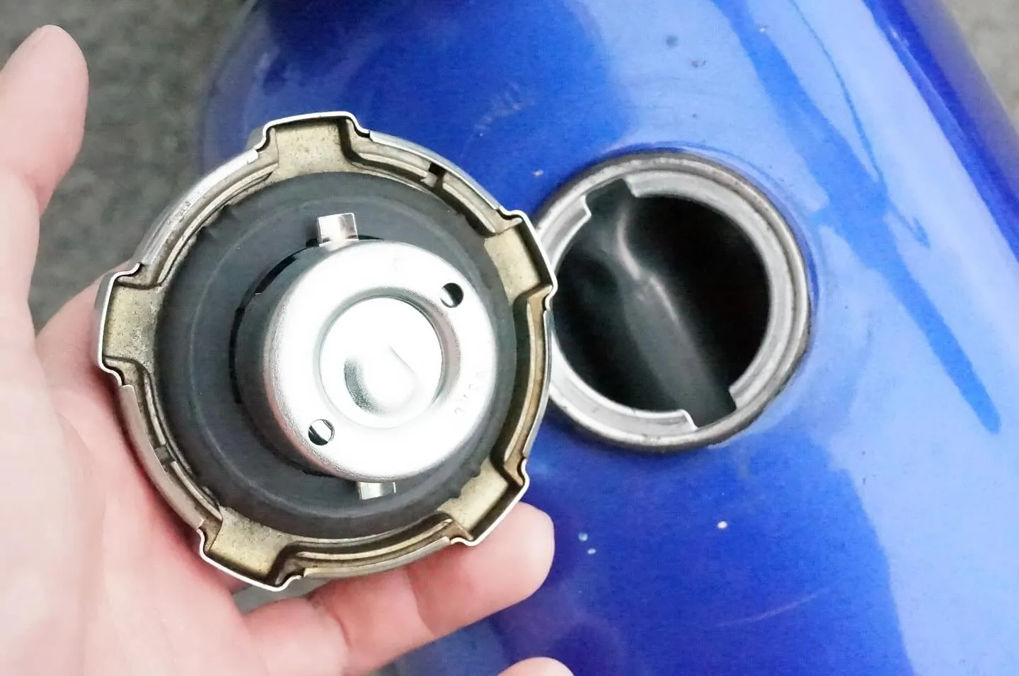 三重県松阪市のバイク販売店マーヴェリックカーズです‼️