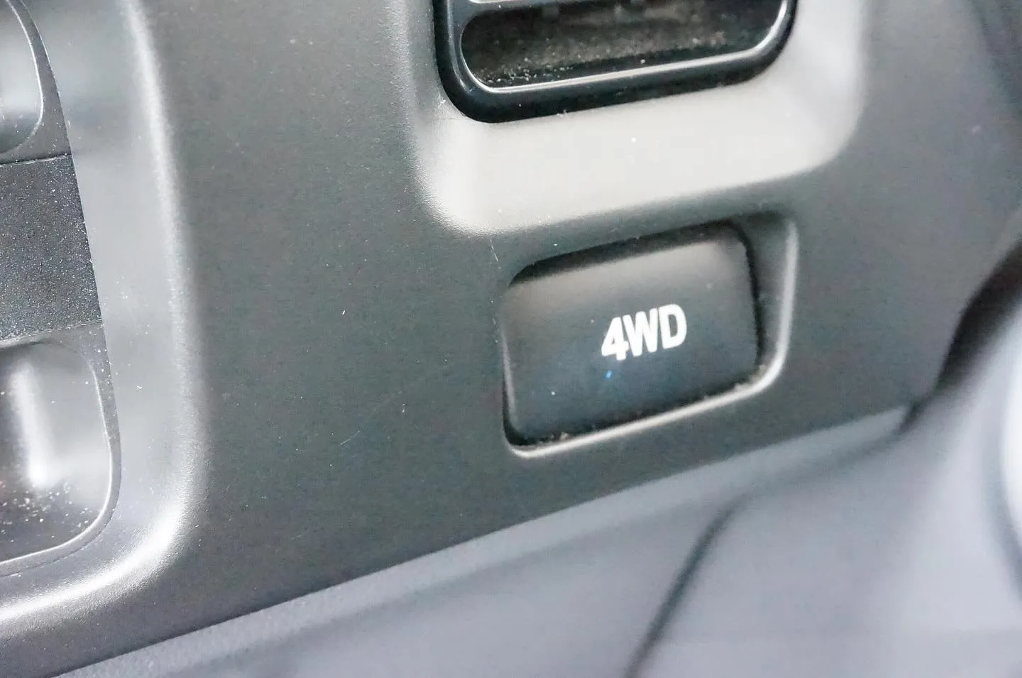 三重県松阪市の中古車販売店マーヴェリックカーズです‼️