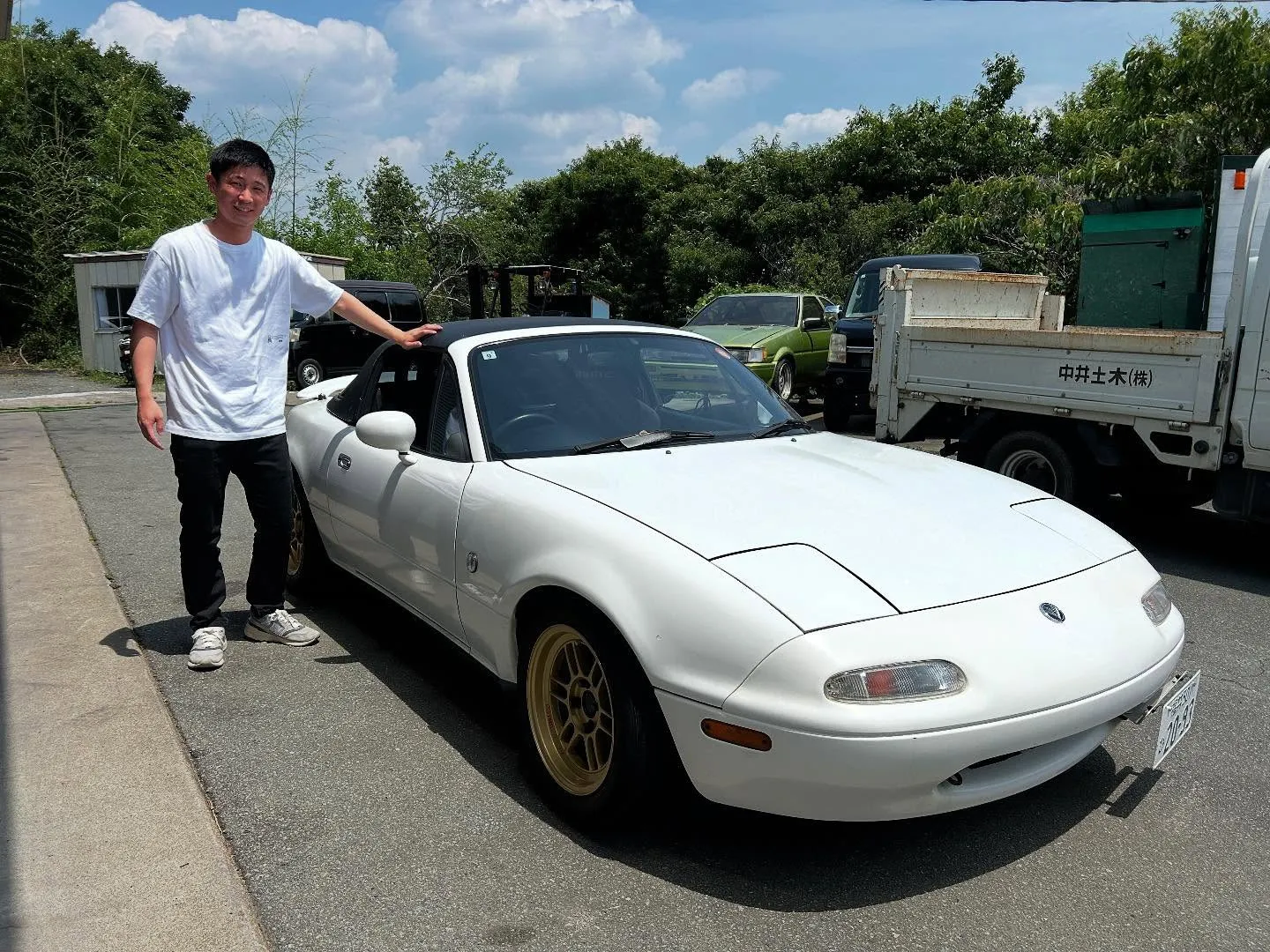 三重県松阪市の中古車販売店、マーヴェリックカーズです‼️