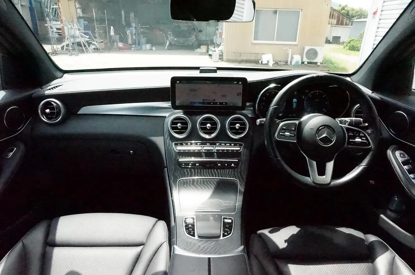 三重県松阪市の中古車販売店マーヴェリックカーズです‼️