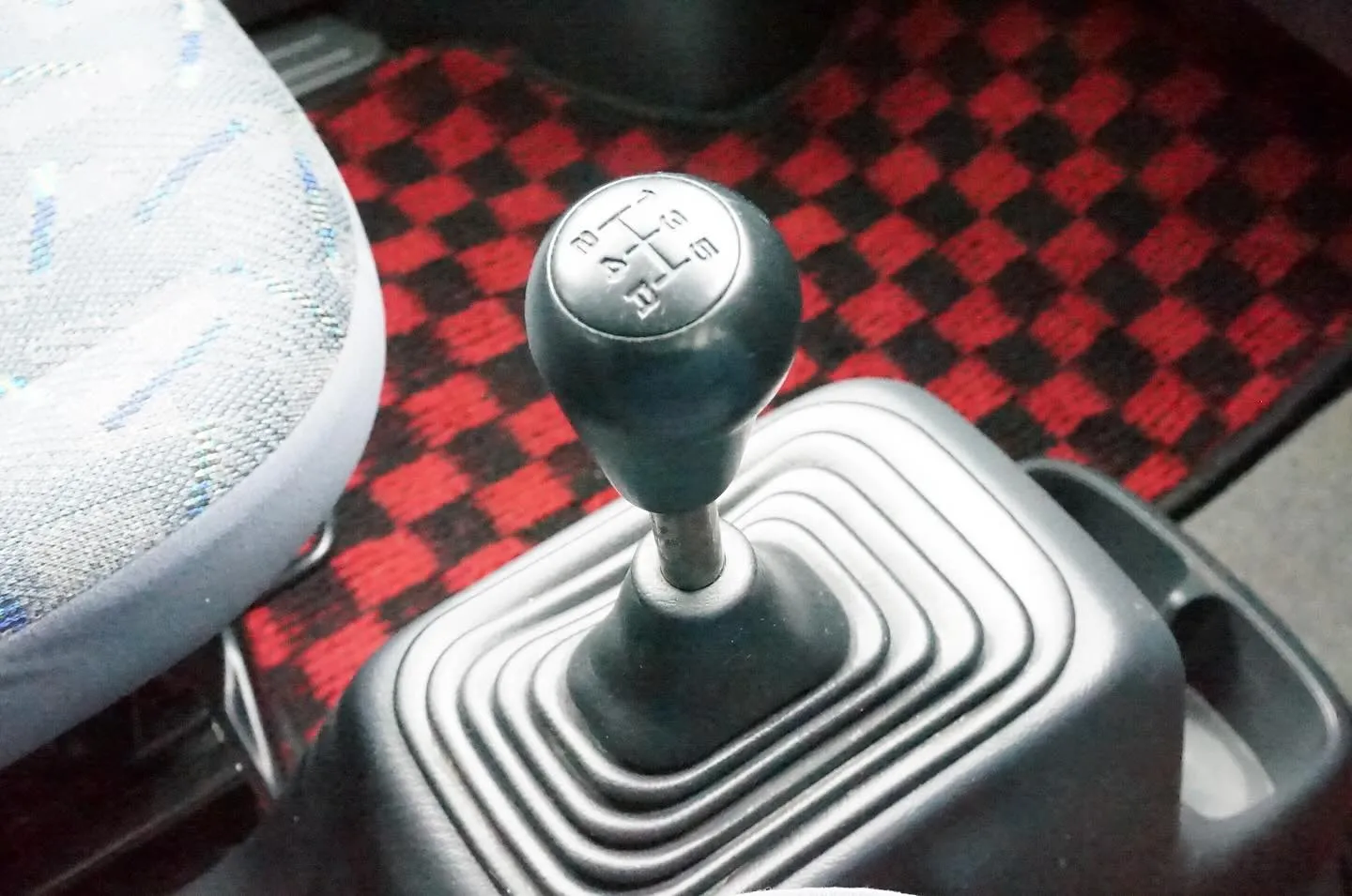 三重県松阪市のクルマ販売店マーヴェリックカーズです‼️