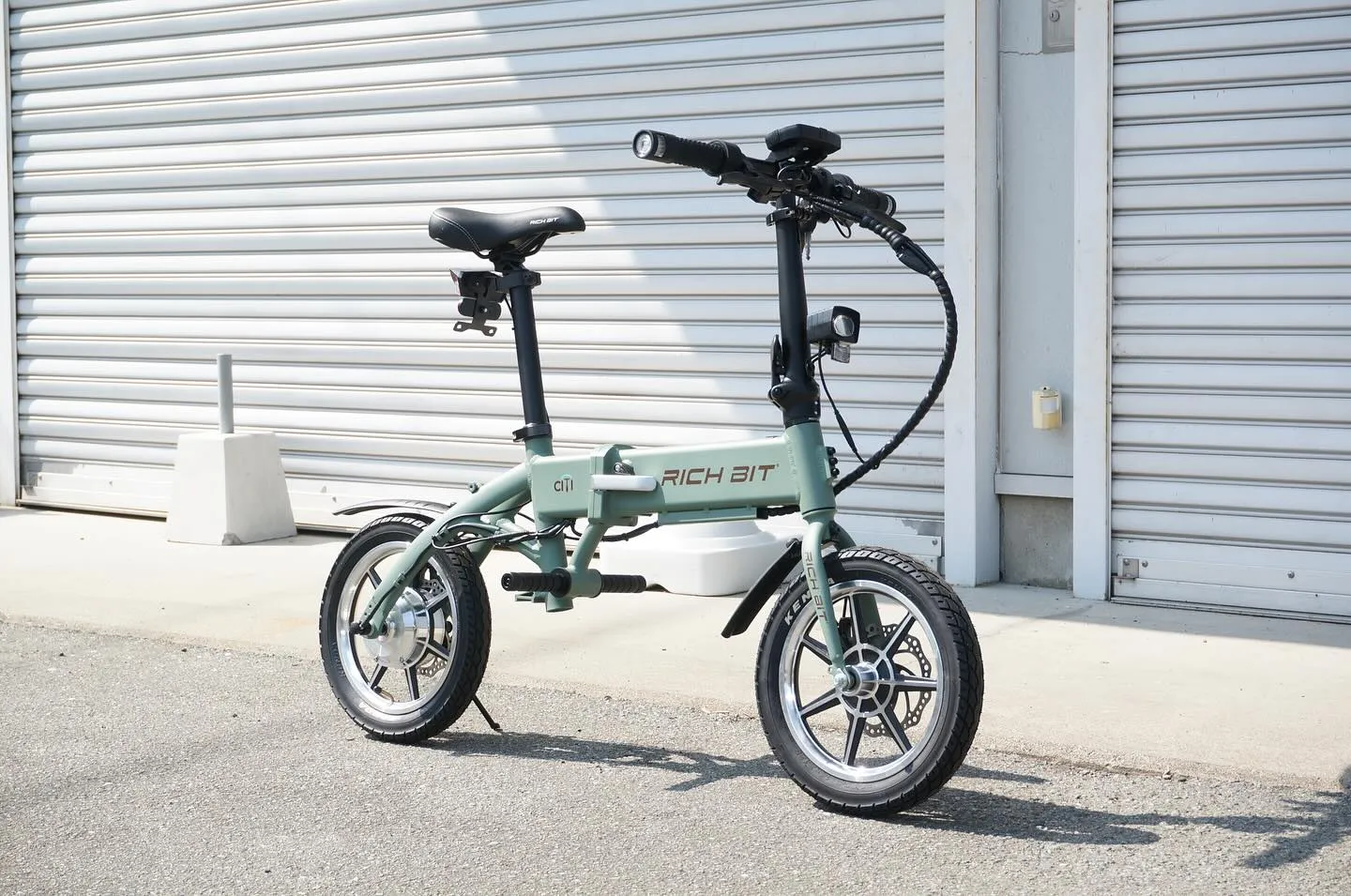 三重県松阪市のバイク販売店マーヴェリックカーズです‼️