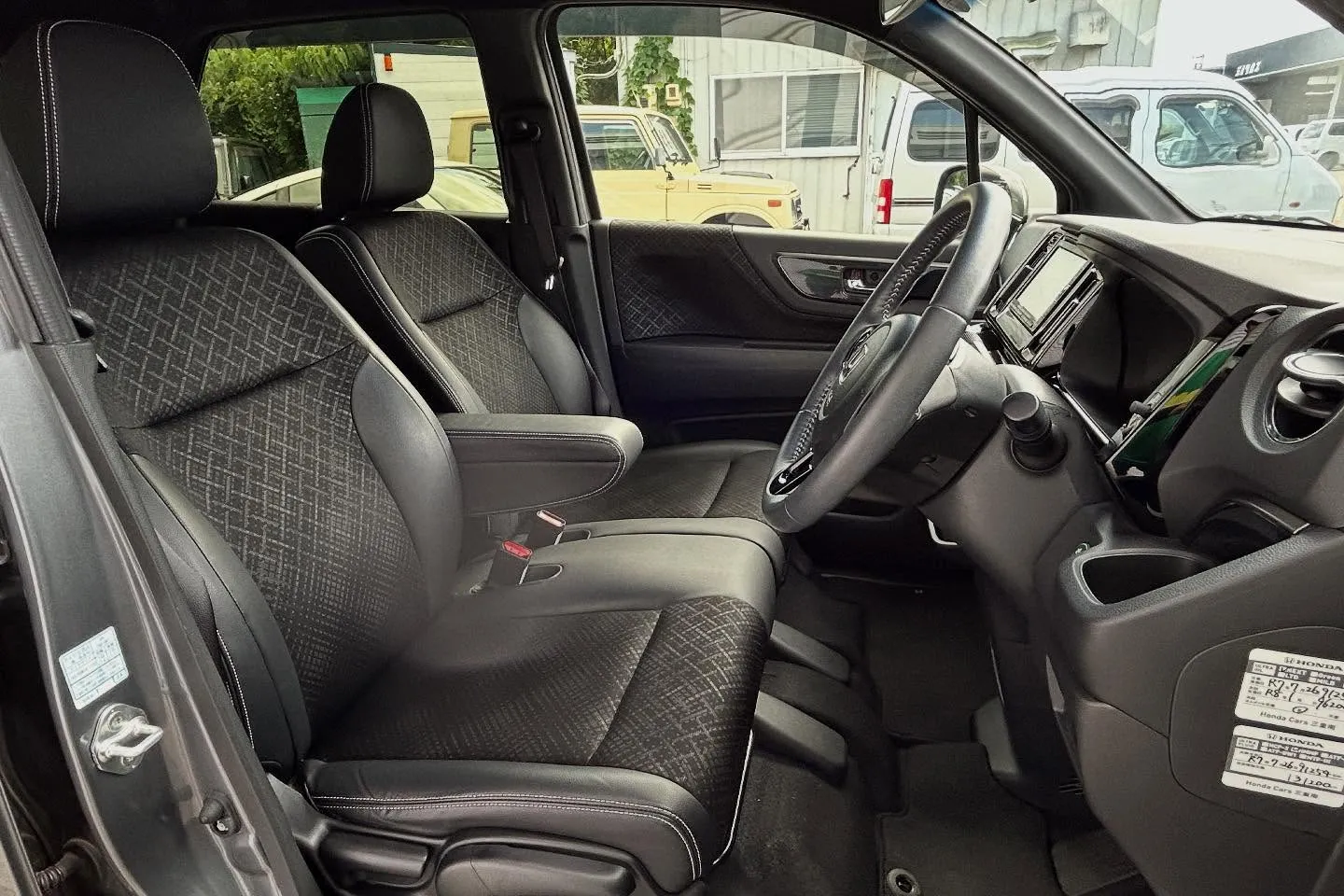 三重県松阪市の中古車販売店マーヴェリックカーズです‼️