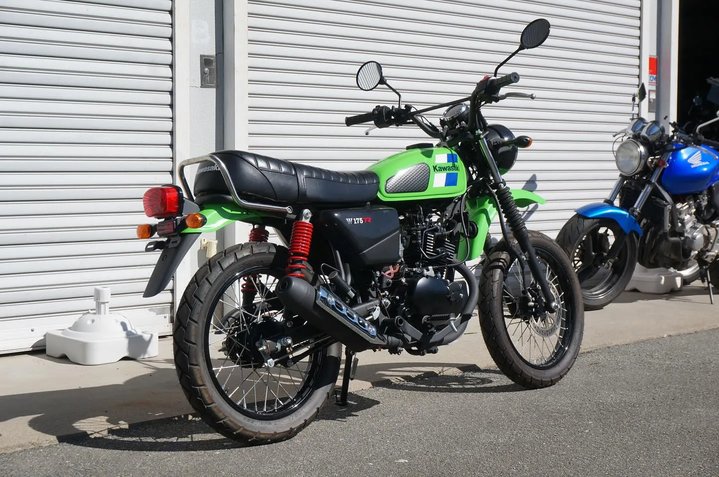 三重県松阪市のバイク販売店マーヴェリックカーズです‼️