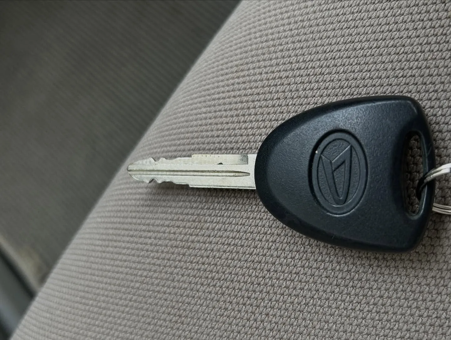 三重県松阪市の中古車販売店マーヴェリックカーズです‼️