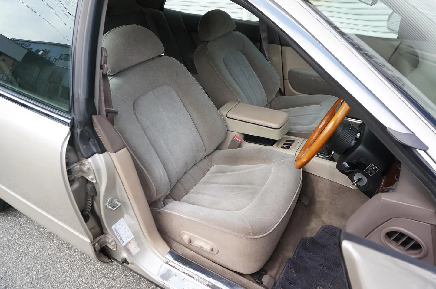 三重県松阪市の中古車販売店マーヴェリックカーズです‼️