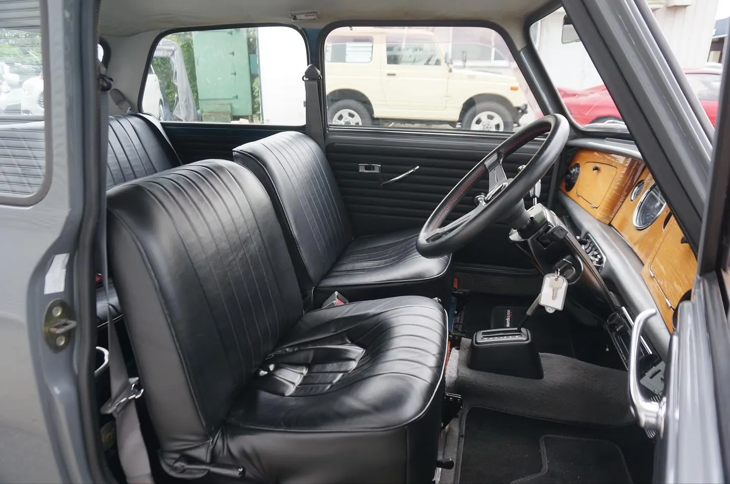 三重県松阪市の中古車販売店マーヴェリックカーズです‼️