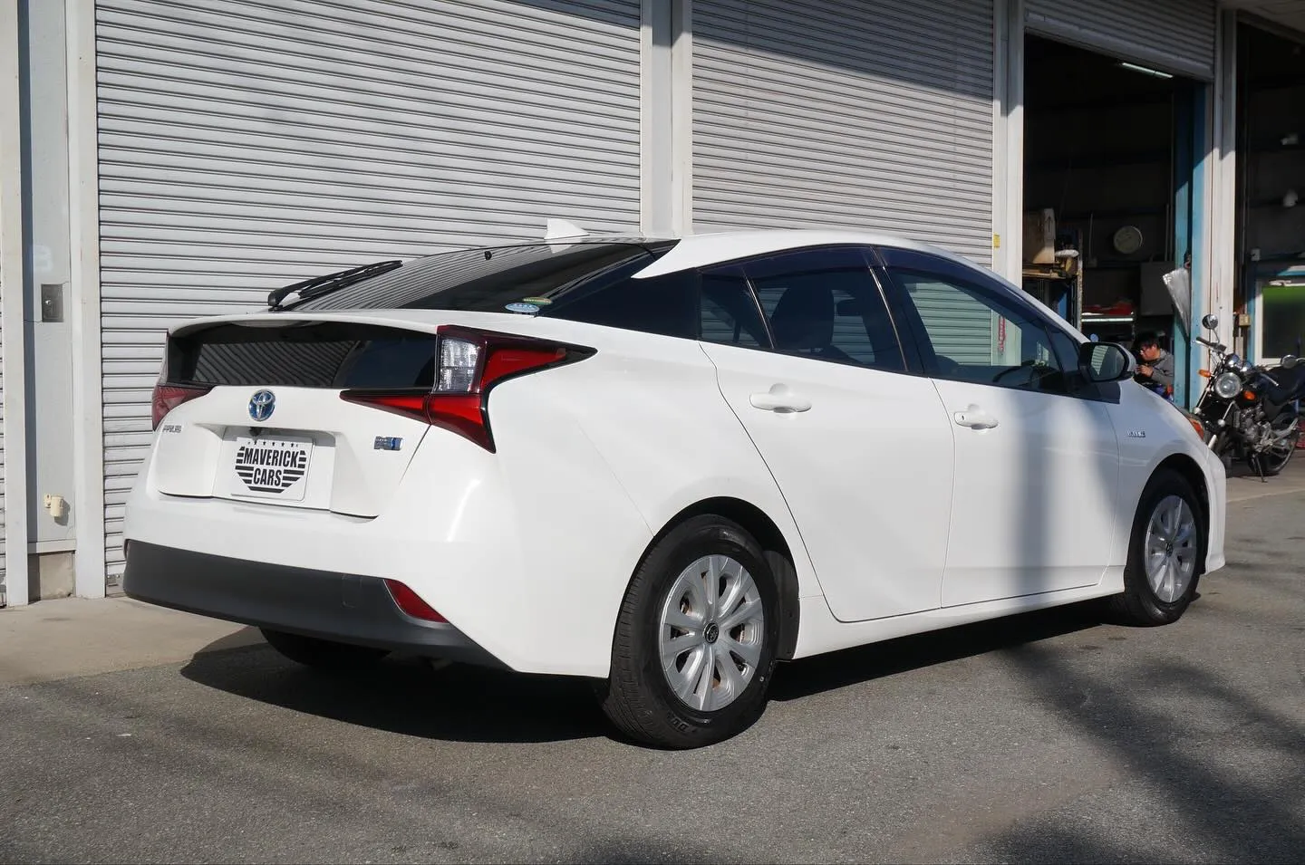 三重県松阪市の中古車販売店マーヴェリックカーズです。