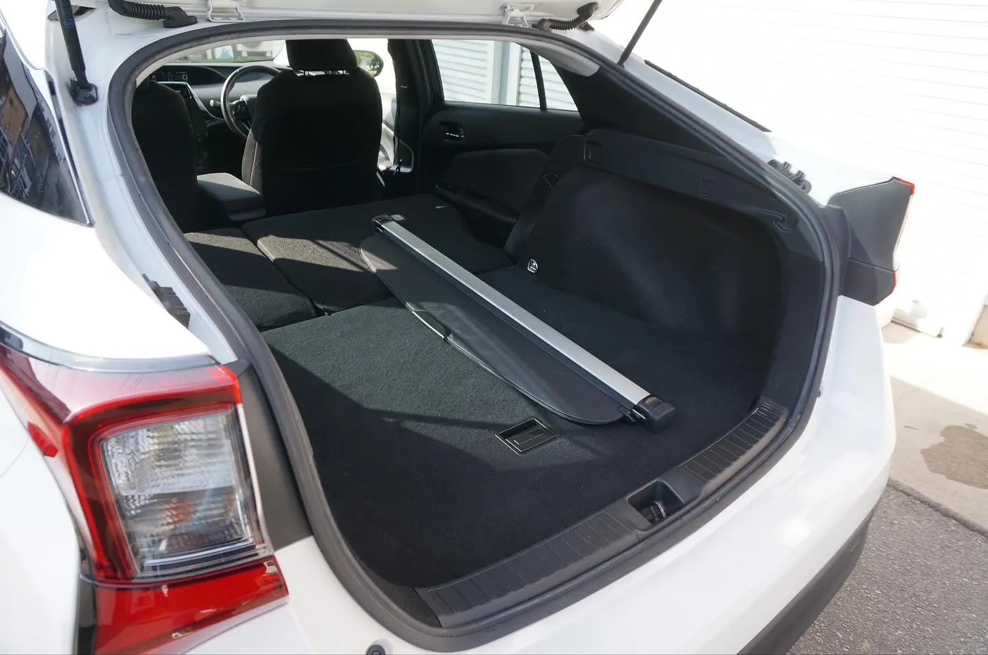 三重県松阪市の中古車販売店マーヴェリックカーズです。